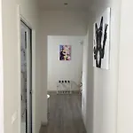 בית הארחה 7suites אמפולי